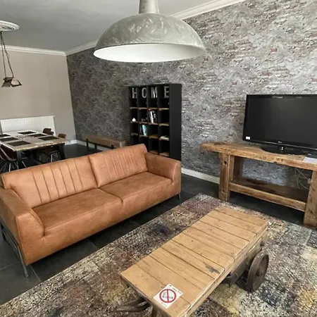 Maison de ville cosy Hébergement de vacances *